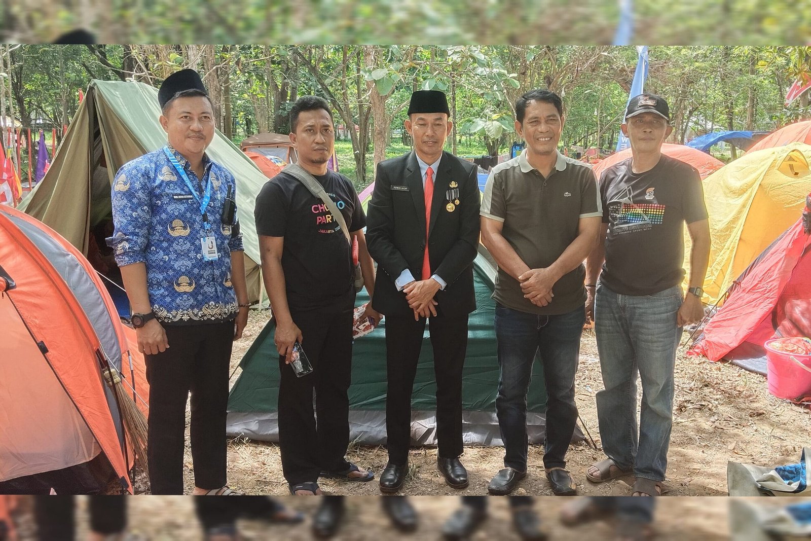 Wujud Kepedulian, Ridwan Nasir Beri Motivasi dan Dukungan Kesehatan untuk Kontingen Pramuka Koltim di Kendari